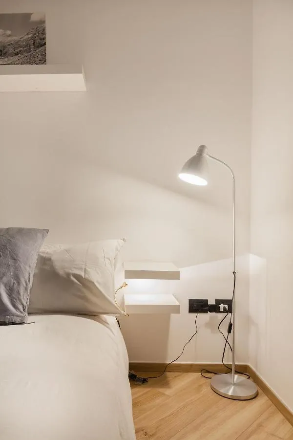 Appartamento Moderno Nel Centro Storico Naples Apartment