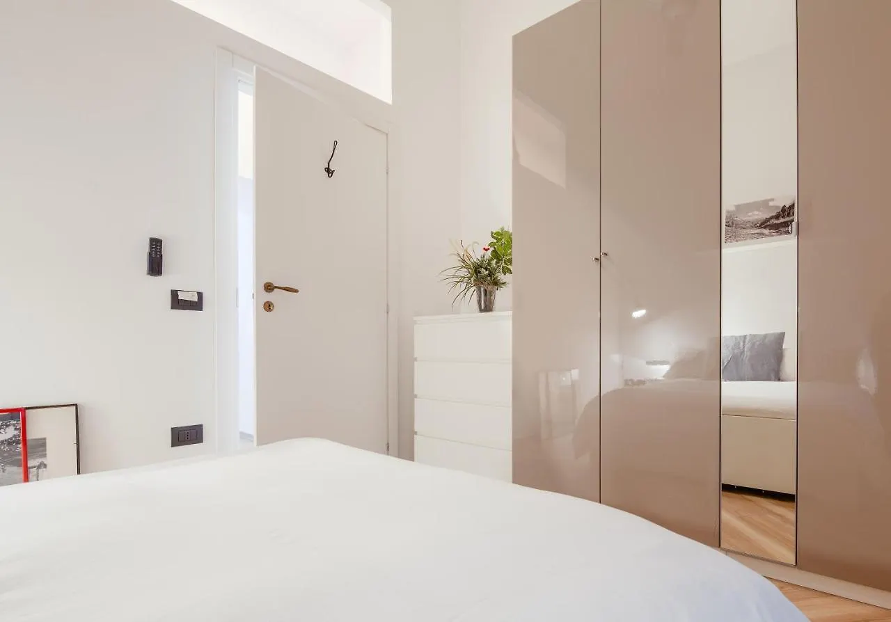 Appartamento Moderno Nel Centro Storico Naples 0*,  Italy