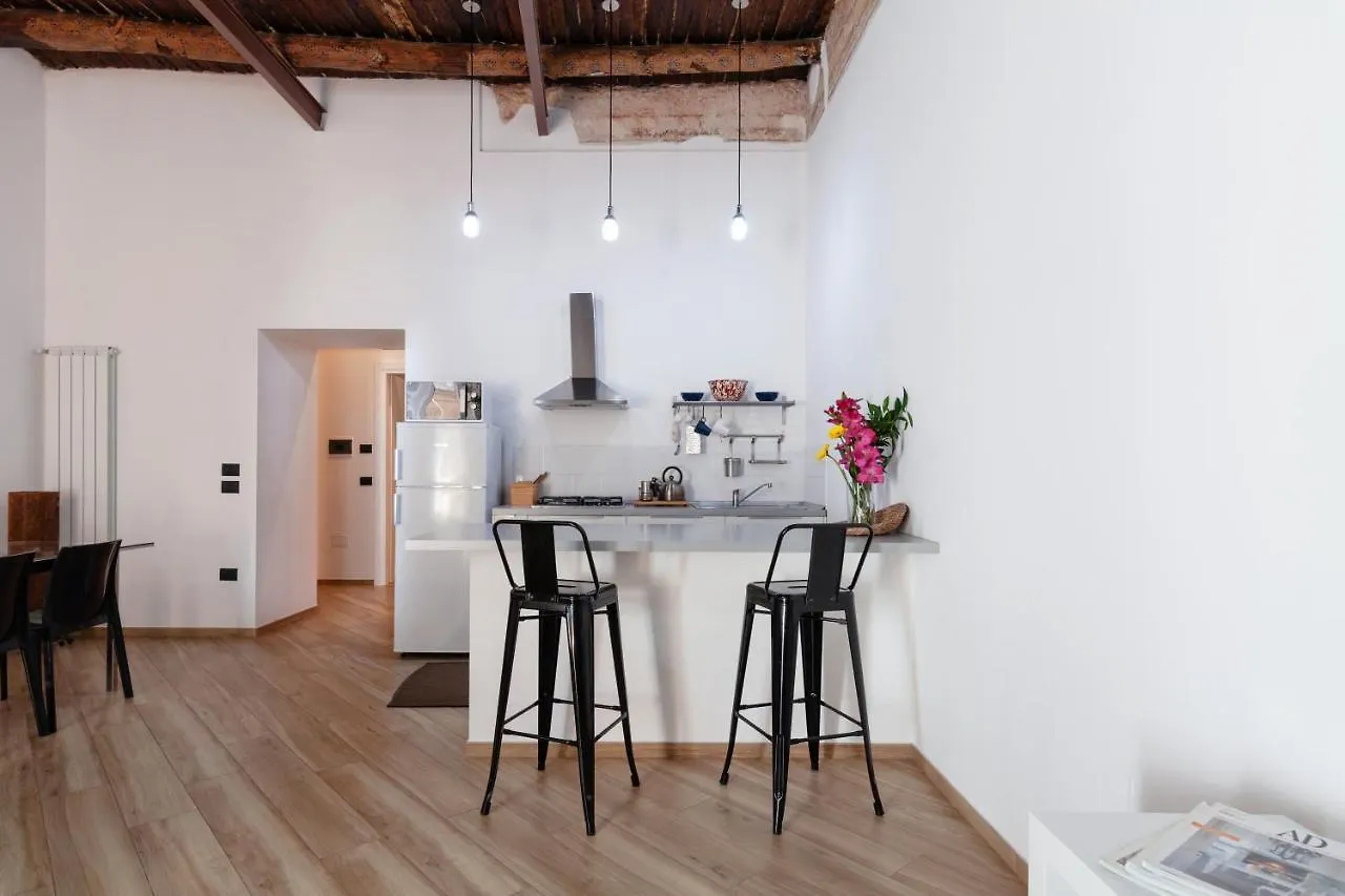 Appartamento Moderno Nel Centro Storico Naples