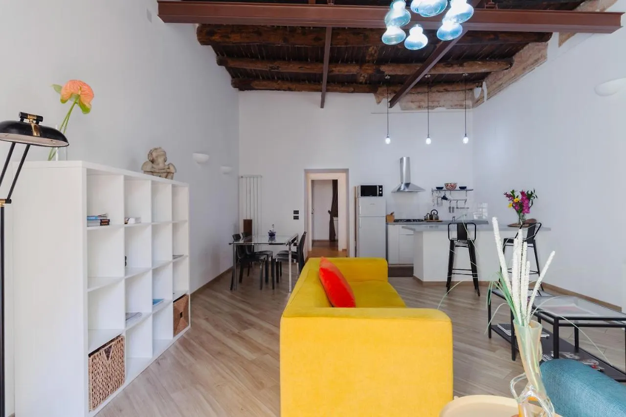 Appartamento Moderno Nel Centro Storico Naples Apartment